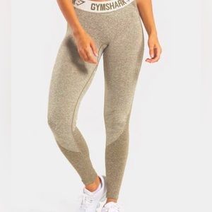Gymshark Flex leggings Khaki/Sand Green